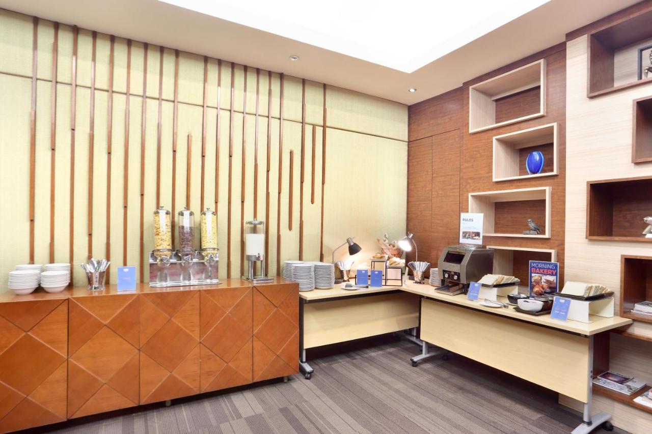 Holiday Inn Express Semarang Simpang Lima By Ihg Экстерьер фото