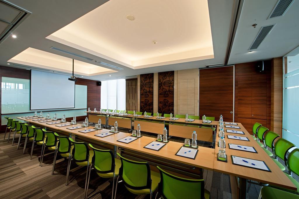 Holiday Inn Express Semarang Simpang Lima By Ihg Экстерьер фото