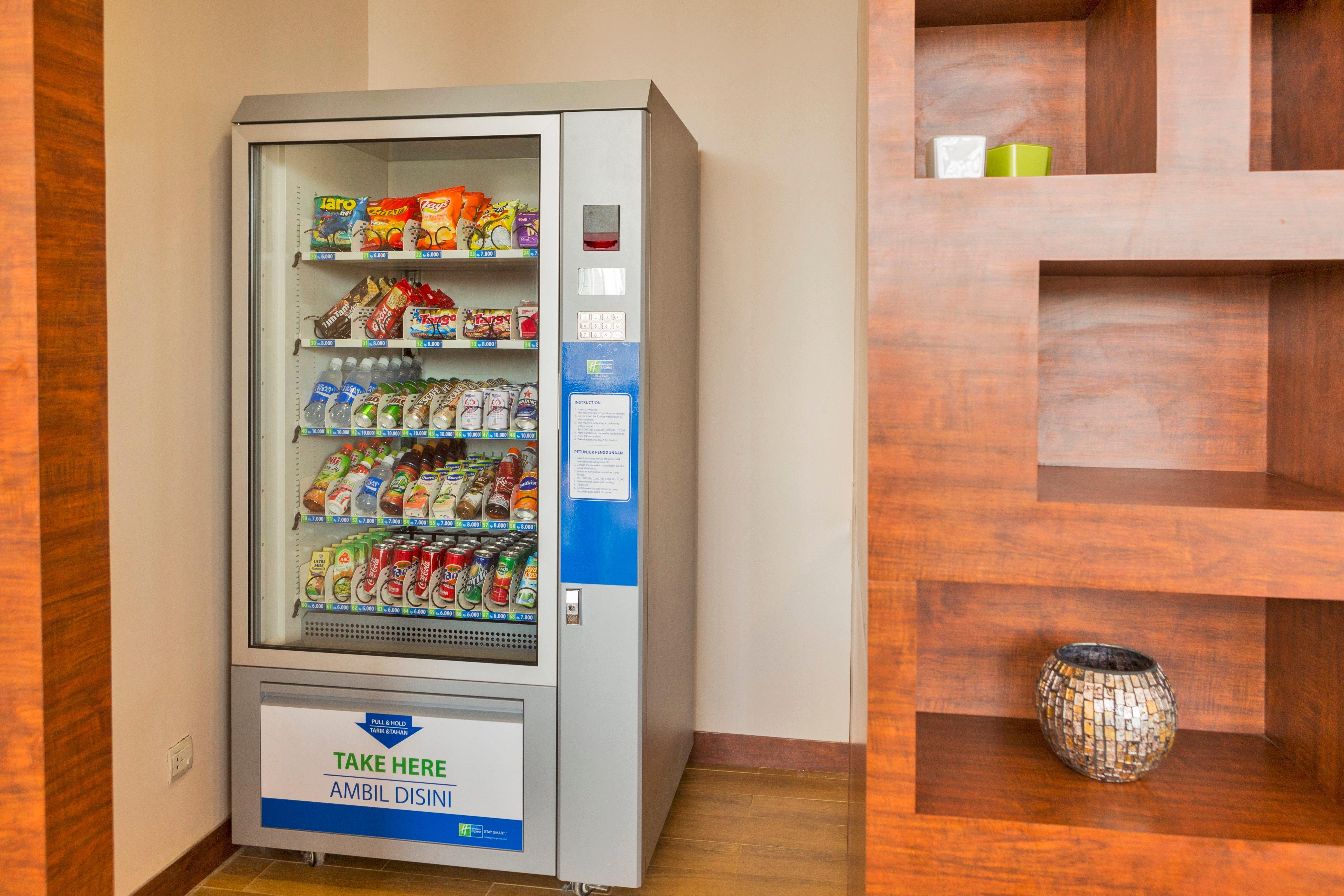 Holiday Inn Express Semarang Simpang Lima By Ihg Экстерьер фото