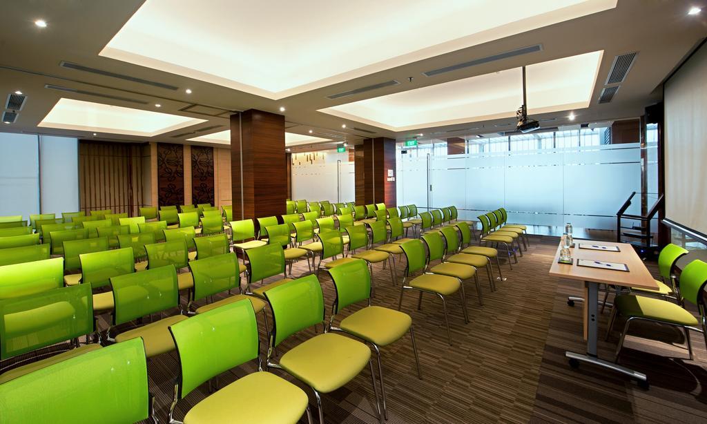 Holiday Inn Express Semarang Simpang Lima By Ihg Экстерьер фото